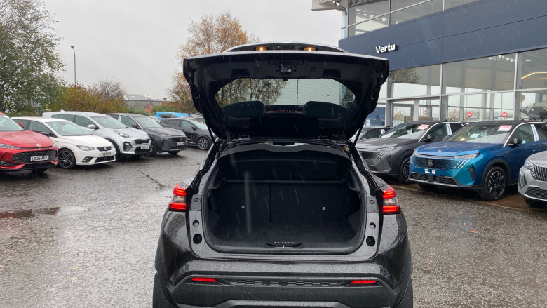 Nissan Juke 1.0 DiG-T 114 N-Connecta 5dr Petrol Hatchback